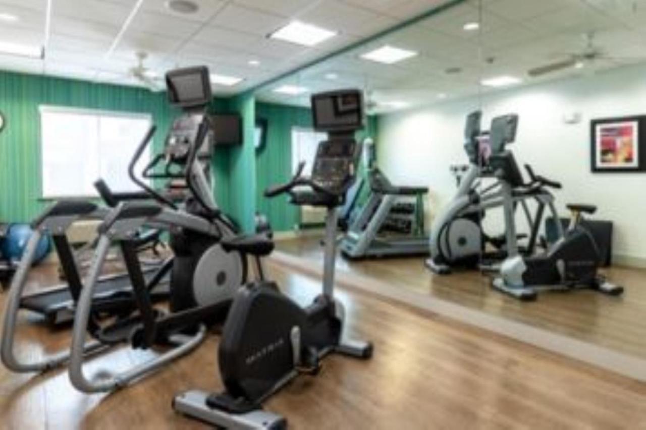 Holiday Inn Express & Suites Houston South - Near Pearland By Ihg Bagian luar foto
