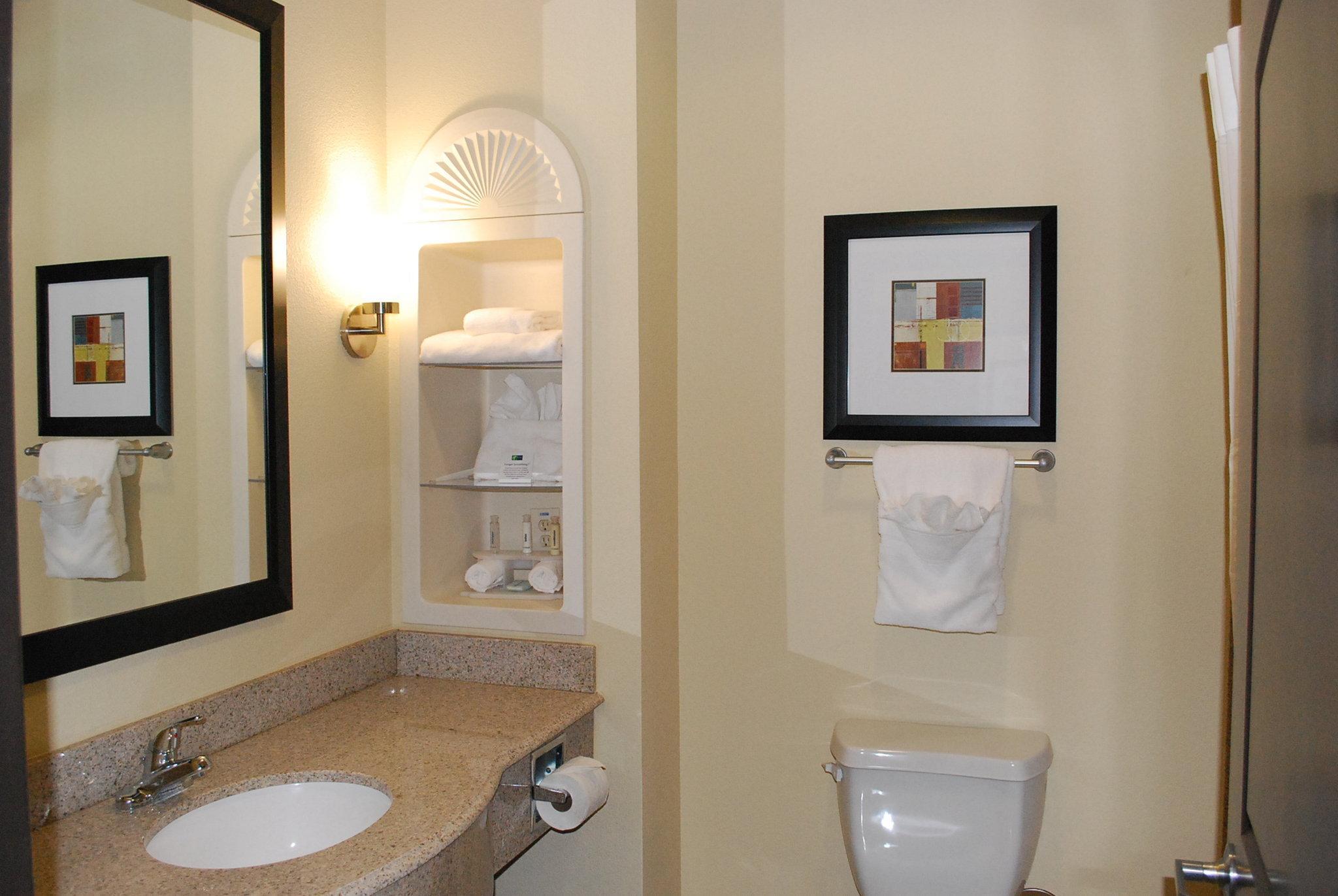 Holiday Inn Express & Suites Houston South - Near Pearland By Ihg Bagian luar foto