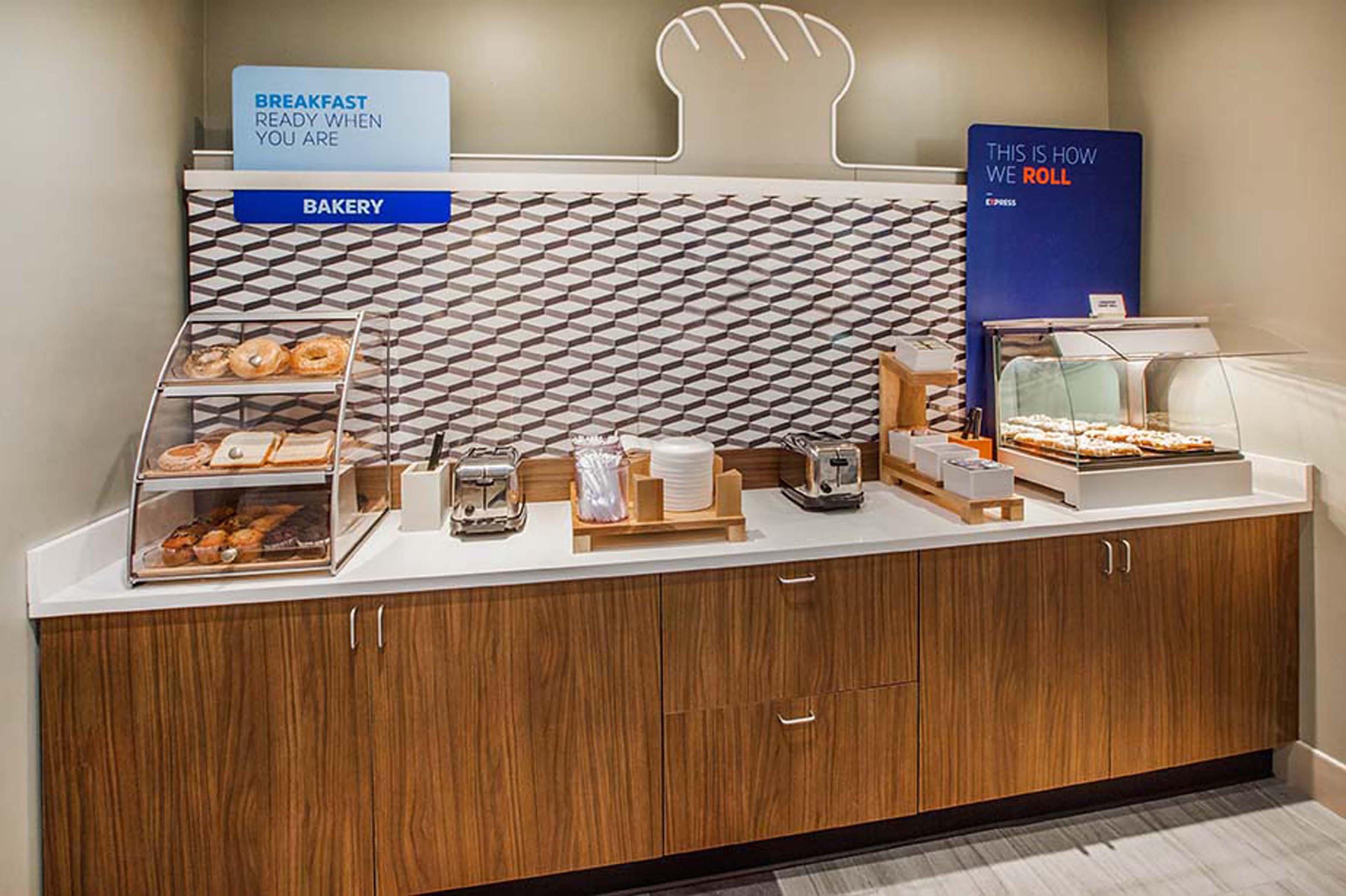 Holiday Inn Express & Suites Houston South - Near Pearland By Ihg Bagian luar foto